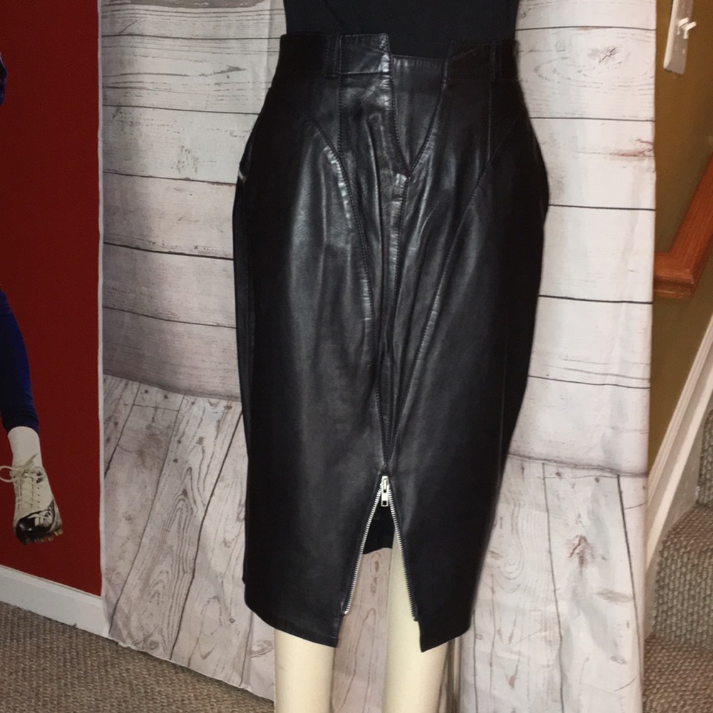 BELTRAM BRAND REAL LEATHER PENCIL SKIRT with zip split EU size 42
